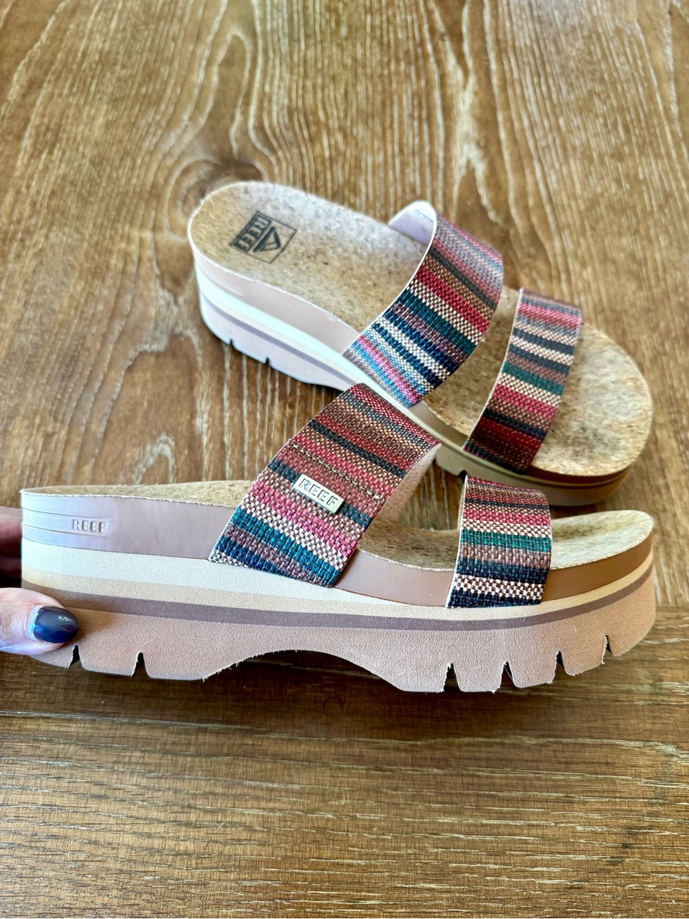 Reef multi stripe Cushion Vista Higher platform slides 8 - Picture 2 of 13